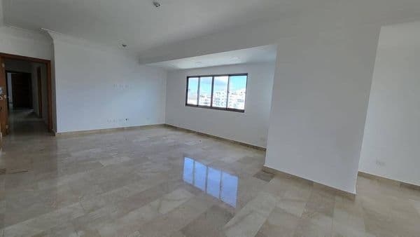 Apartamento de Lujo en Venta en Urbanización Real