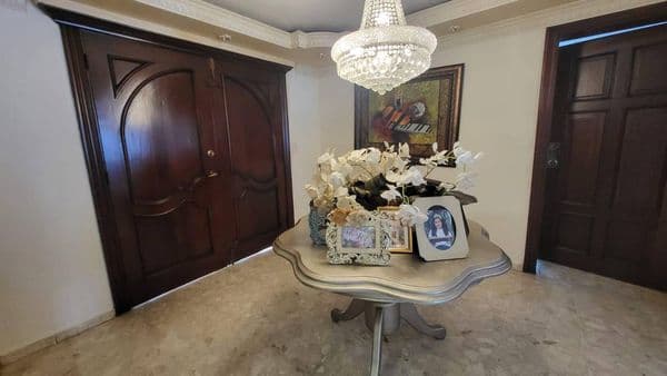 Casa en venta en Las Praderas 4 hab. y piscina