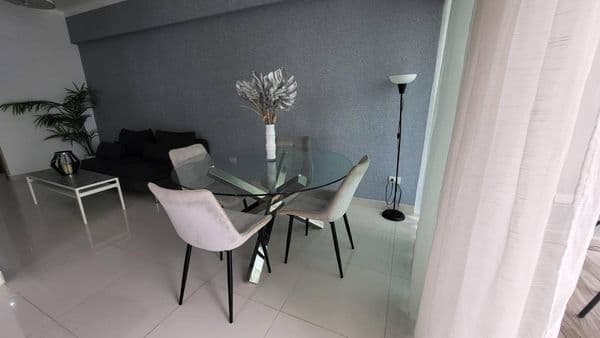 Apartamento en Alquiler Amueblado 1 Hab en Evaristo Morales