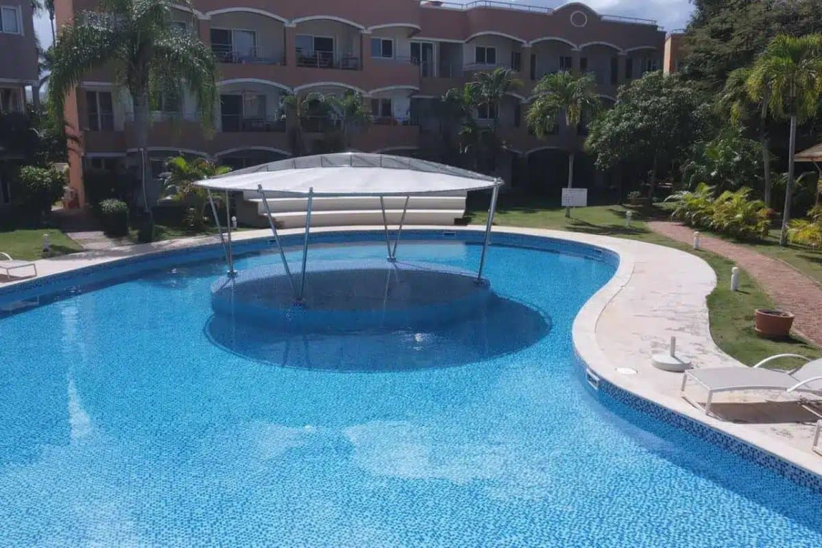Beachfront 2 Bedroom Apartment