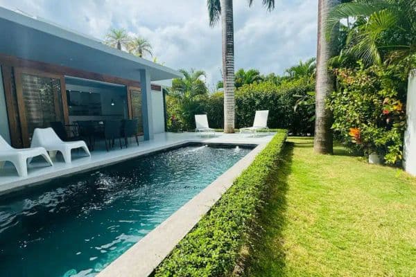 Private Garden Villa