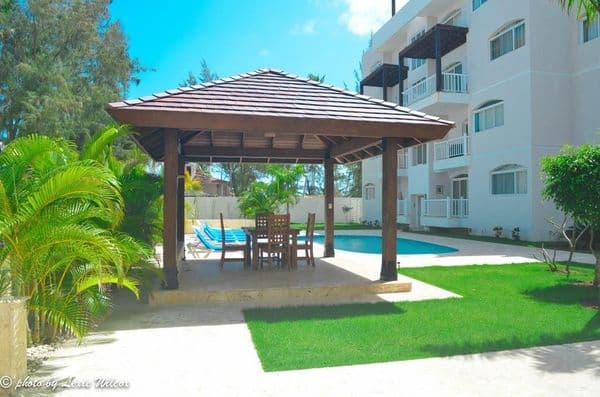 Beach Residency condo 40 steps from the beach