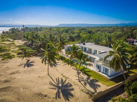 Ultra Modern Beachfront Villa