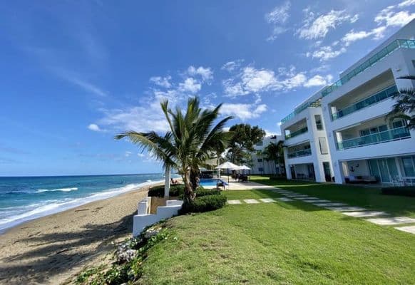 Modern 3 Bedroom Beachfront Apartment