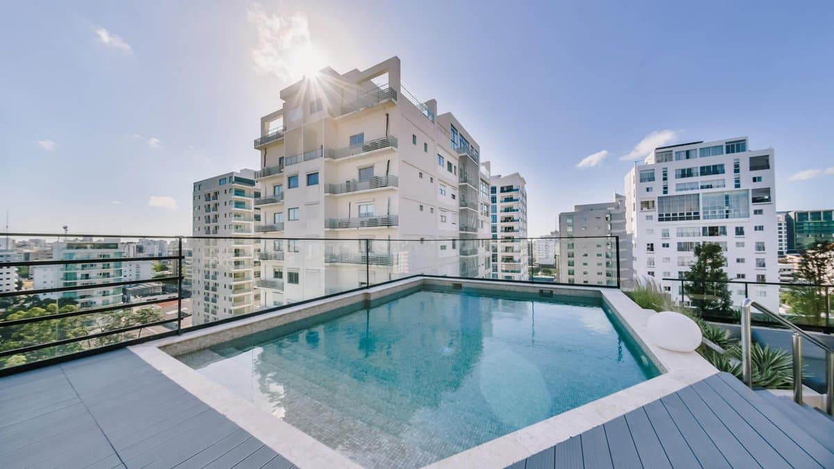 Regatta Living II with Breakfast Included! - 406