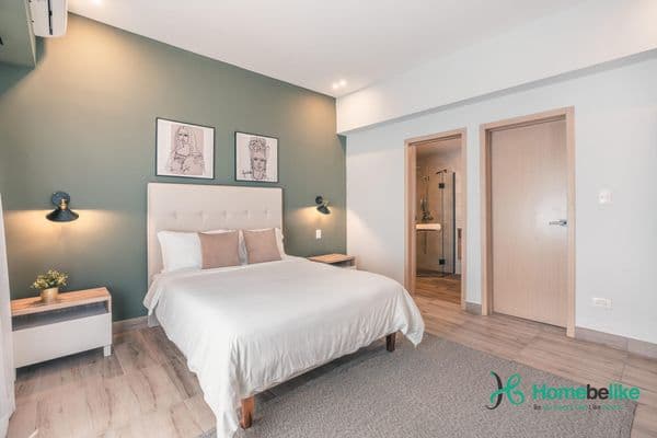 Regatta Living II with Breakfast Included! - 306