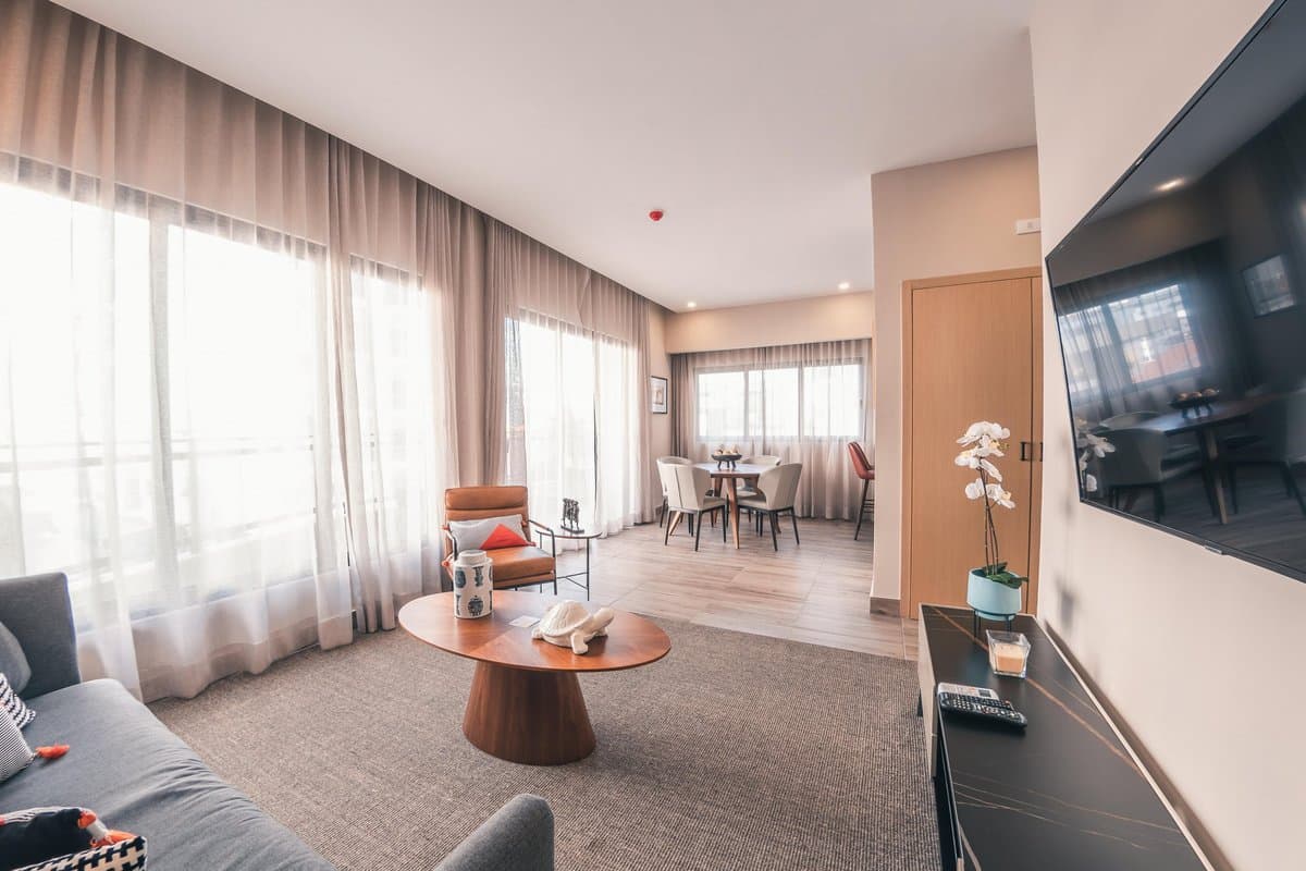Breakfast Included at Regatta Living 301