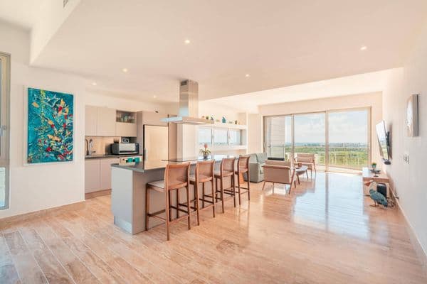 Stylish 3BR aparment w/balcony in Cap Cana