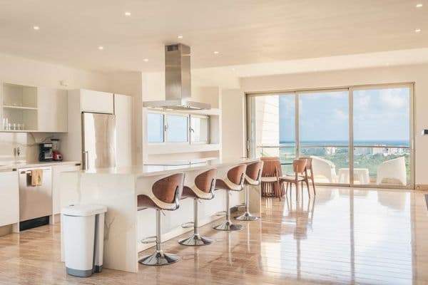Penthouse with picuzzi and balcony in Cap Cana