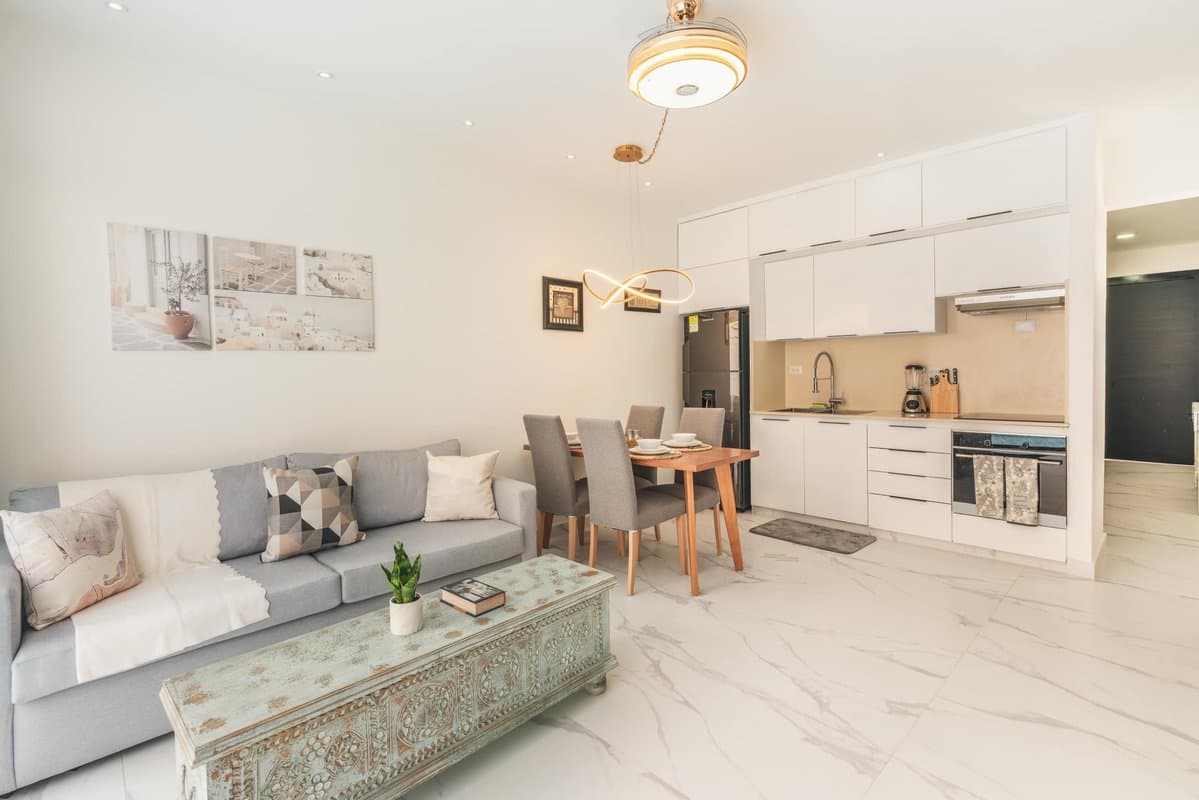 Cozy 2/BR aparment with private pool