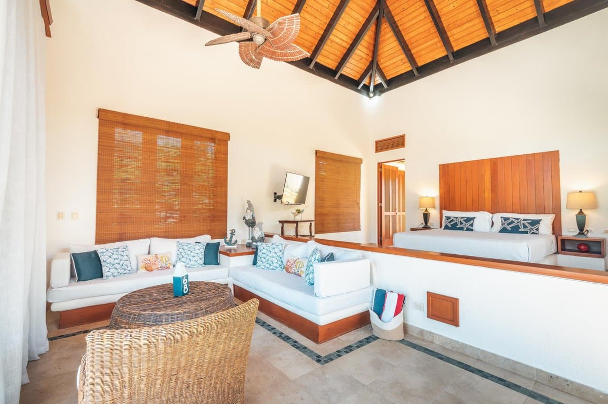 Tranquil bungalow w/pool at Green Village Ca