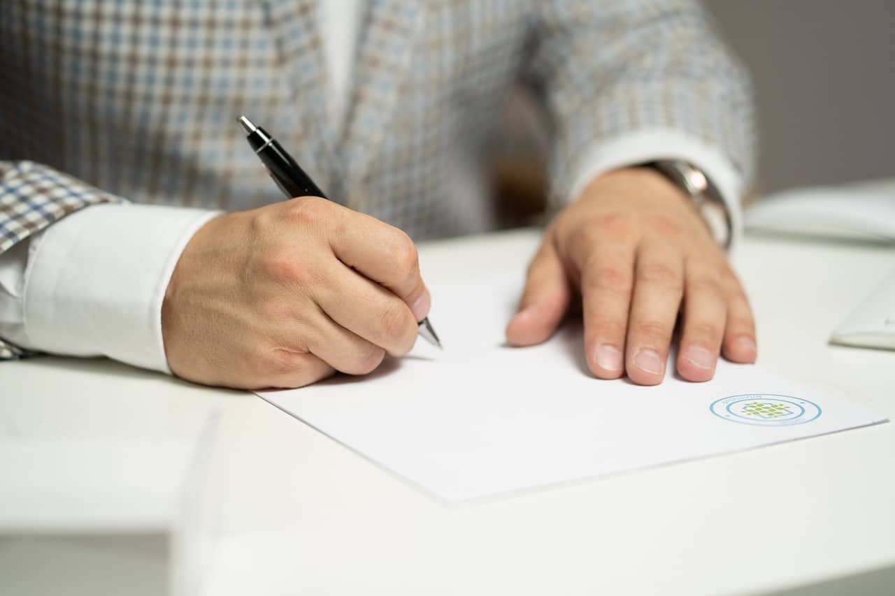 obtain a residence visa in the Dominican Republic